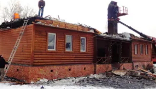 Разбор сгоревшего дома в Полевском от 3765 руб. - 2Землекопа-Плв