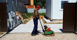 Устройство въезда на участок Полевской, цена от 49858 руб.