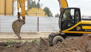 Выкопать яму экскаватором в Полевском от 916 руб. - 2Землекопа-Плв